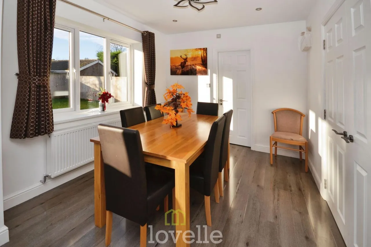 Poplars Close, New Waltham, DN36, photo 9