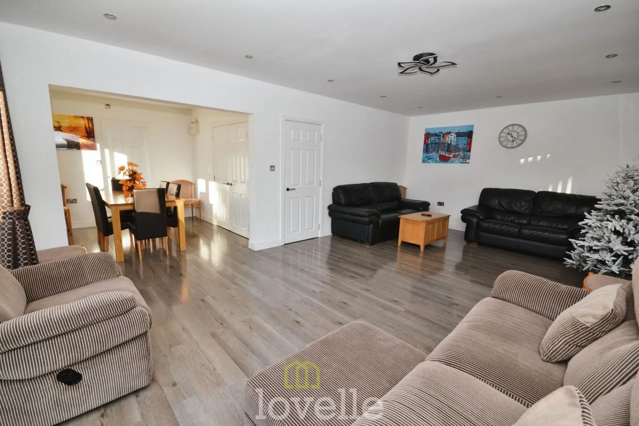 Poplars Close, New Waltham, DN36, photo 7