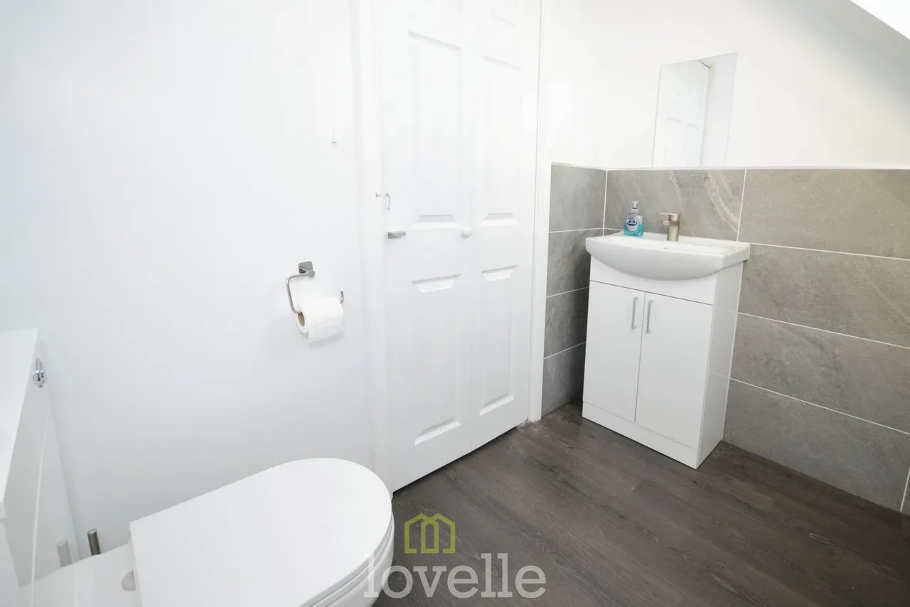 Poplars Close, New Waltham, DN36, photo 25