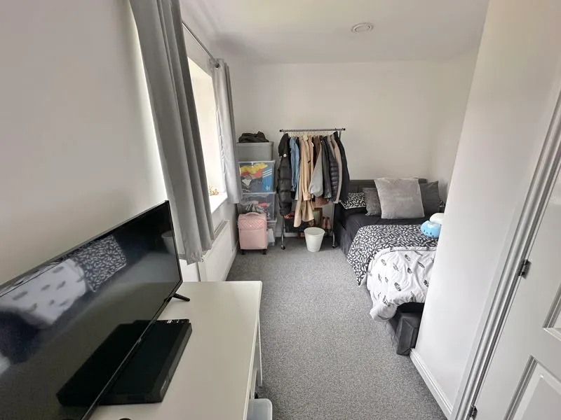 London Road West Thurrock, Grays, RM20, photo 7