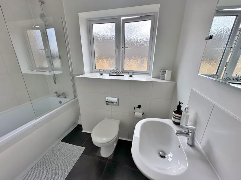 London Road West Thurrock, Grays, RM20, photo 8