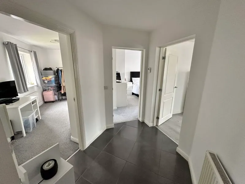London Road West Thurrock, Grays, RM20, photo 5