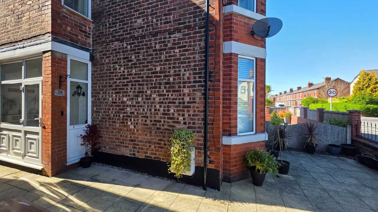 Trenant Road, Salford, M6, photo 27