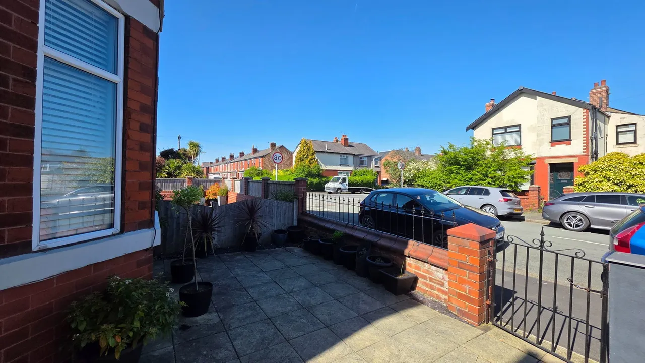 Trenant Road, Salford, M6, photo 26