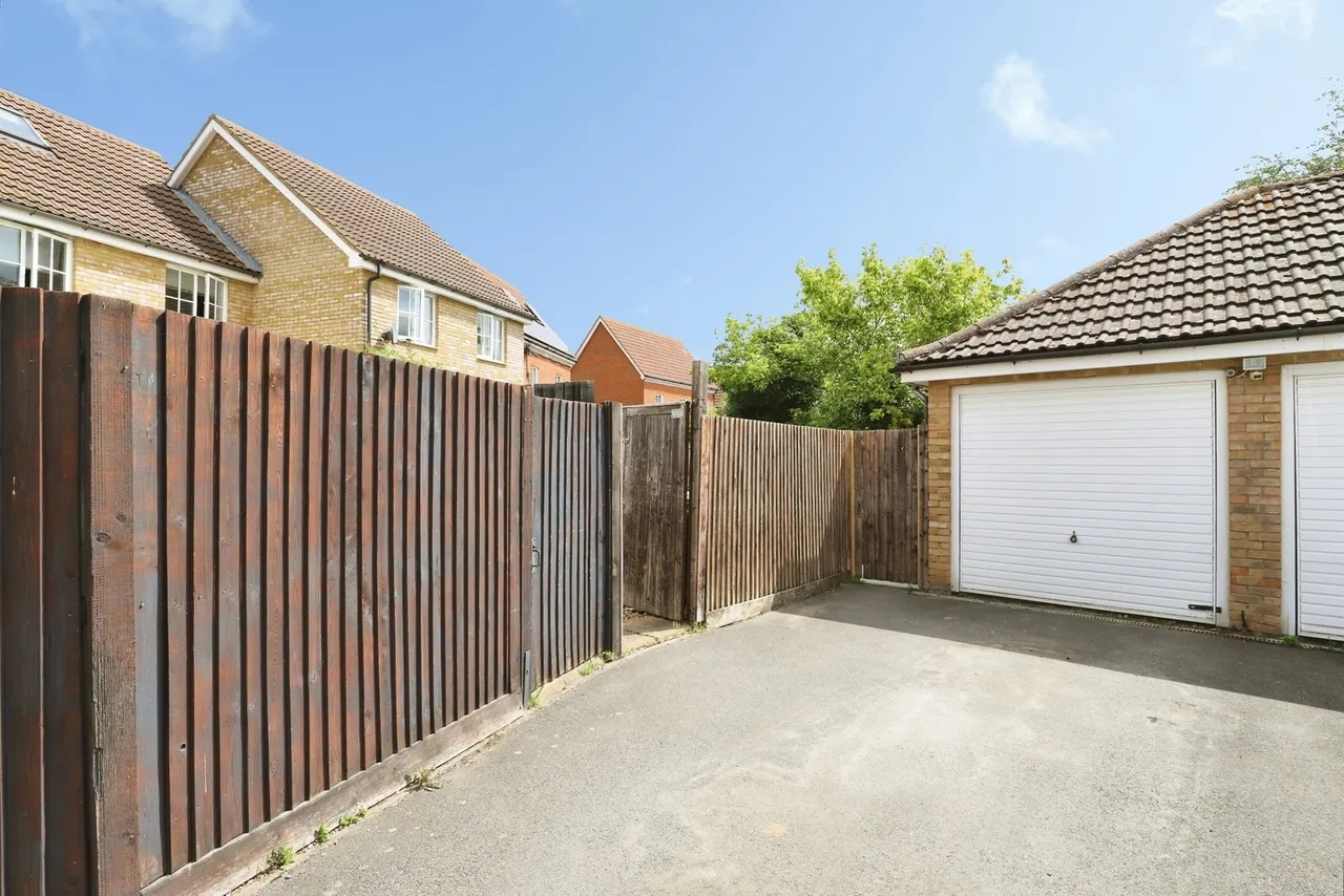 Mallard Crescent, Iwade, Sittingbourne, Kent, ME9, photo 13