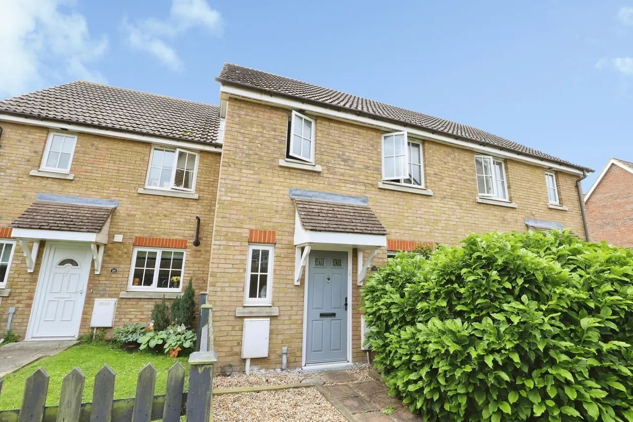 3 bed house for sale — Mallard Crescent, Iwade, Sittingbourne, Kent, ME9