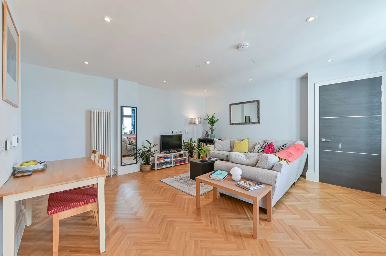Flat 10, Ivor House, 5 Acre Lane, London, photo 8