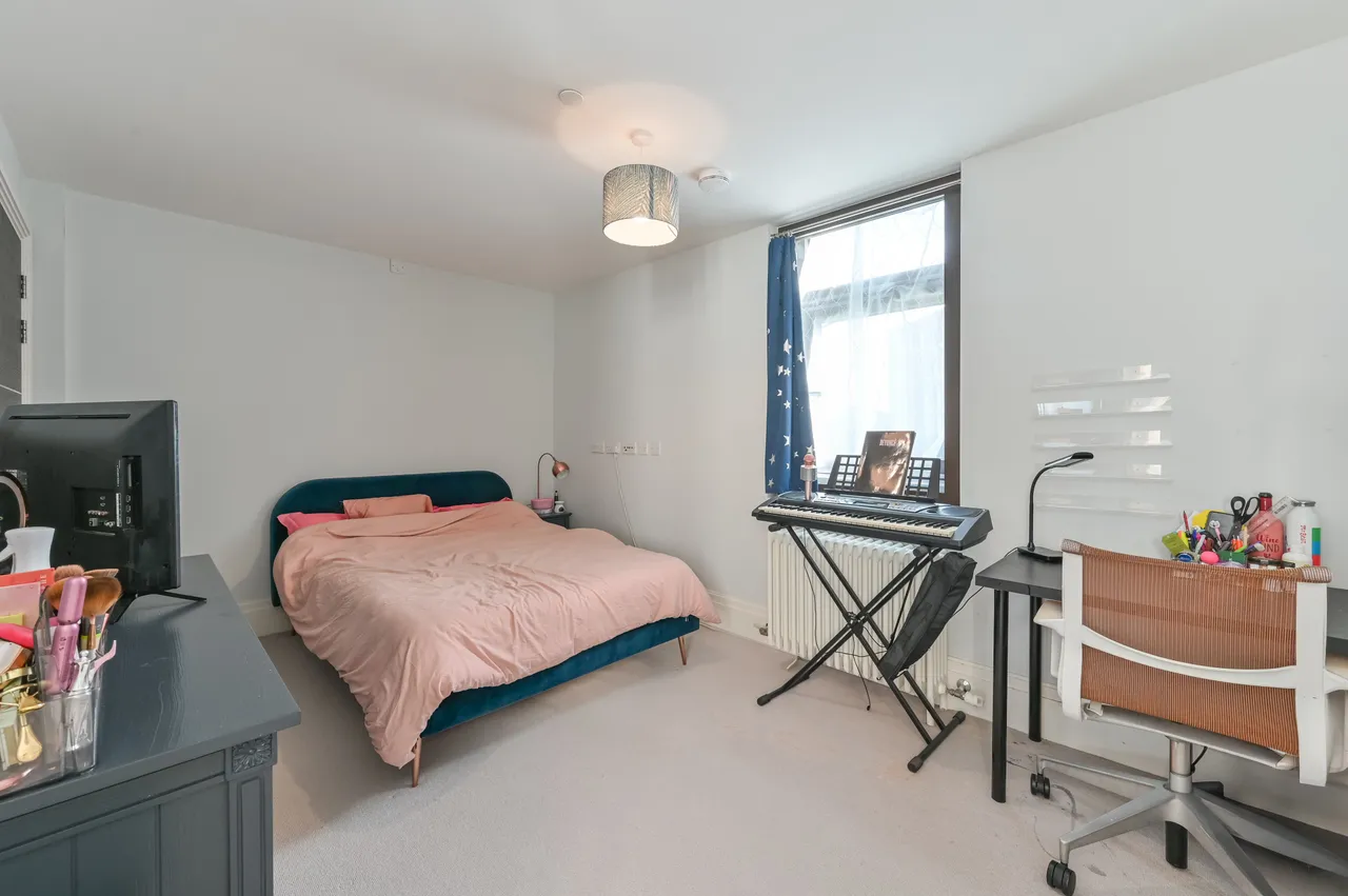 Flat 10, Ivor House, 5 Acre Lane, London, photo 11