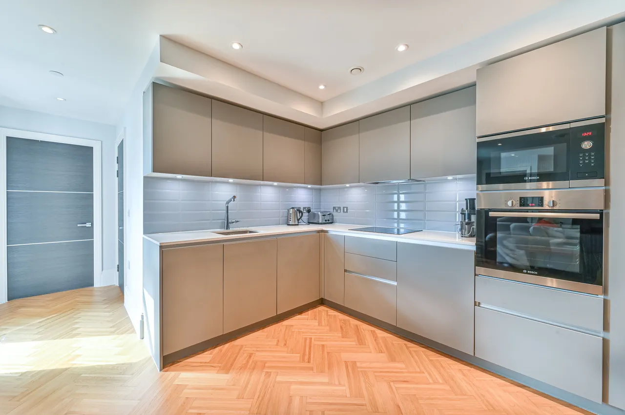 Flat 10, Ivor House, 5 Acre Lane, London, photo 9
