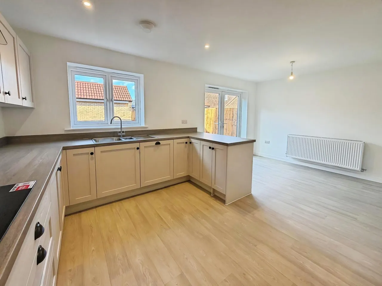 Harrier Way, Market Deeping, PE6, photo 3