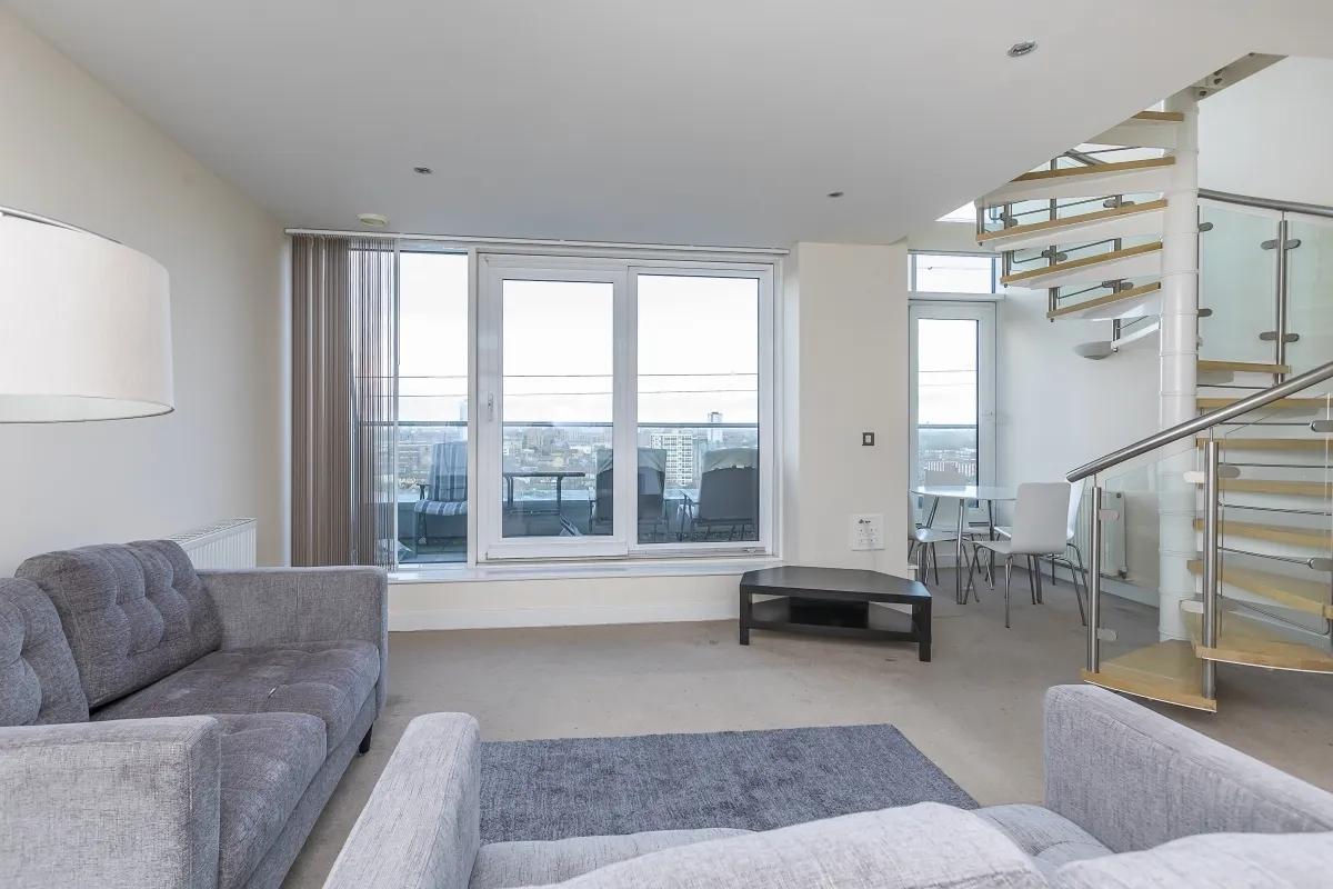 3 bed flat to rent, Atlantic Apartments, E16