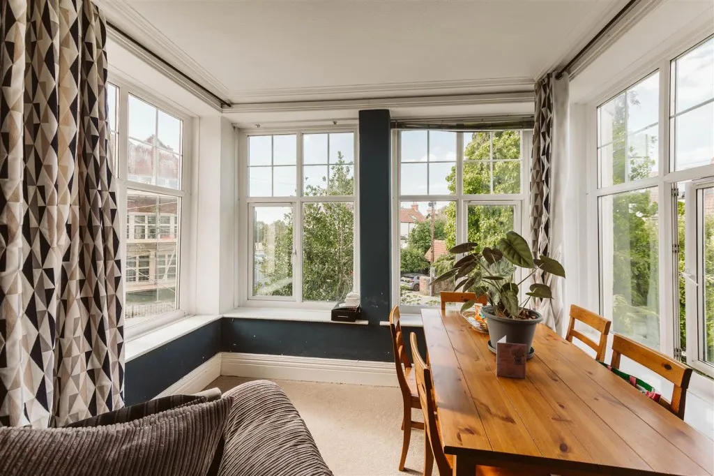 Flat 2, 52, Downs Park West, Westbury Park, Bristol, BS6 7QL, photo 2