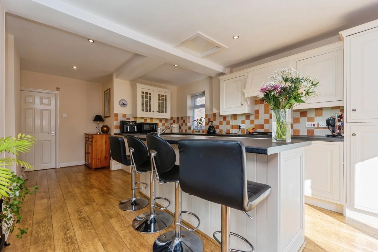 Marford Crescent, Sale, Greater Manchester, M33, photo 17