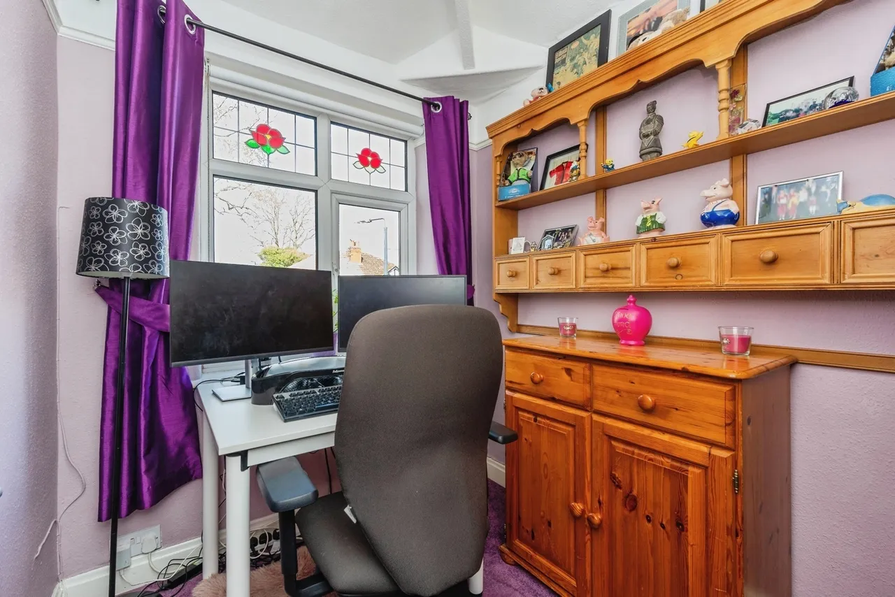 Marford Crescent, Sale, Greater Manchester, M33, photo 11