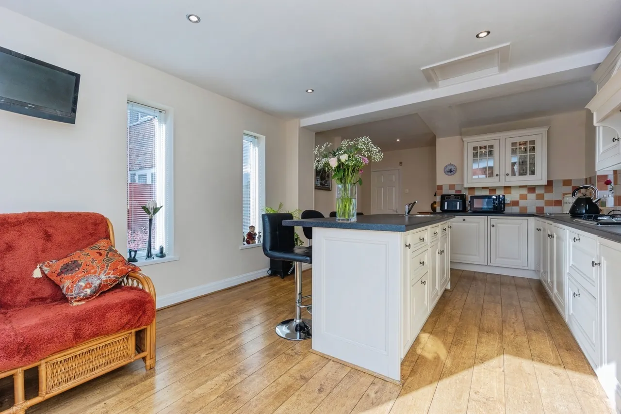 Marford Crescent, Sale, Greater Manchester, M33, photo 19