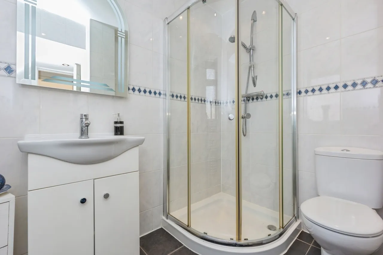 Marford Crescent, Sale, Greater Manchester, M33, photo 12