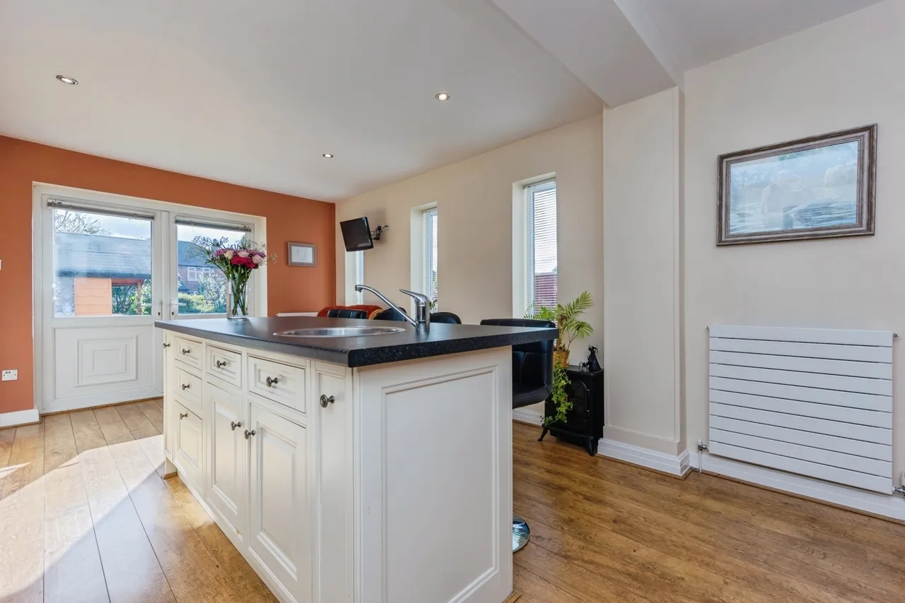 Marford Crescent, Sale, Greater Manchester, M33, photo 18