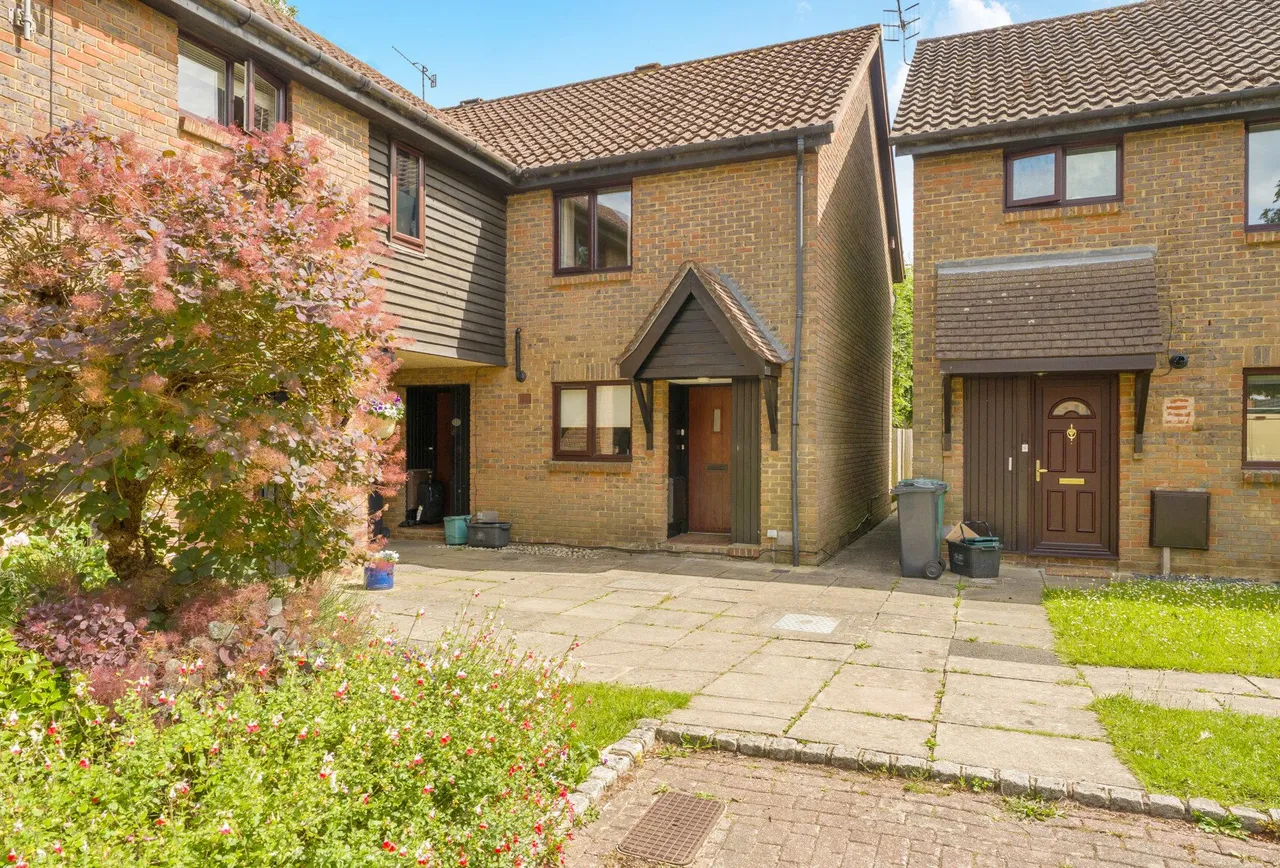 Grassmere, Langshott, RH6 9UG, photo 8