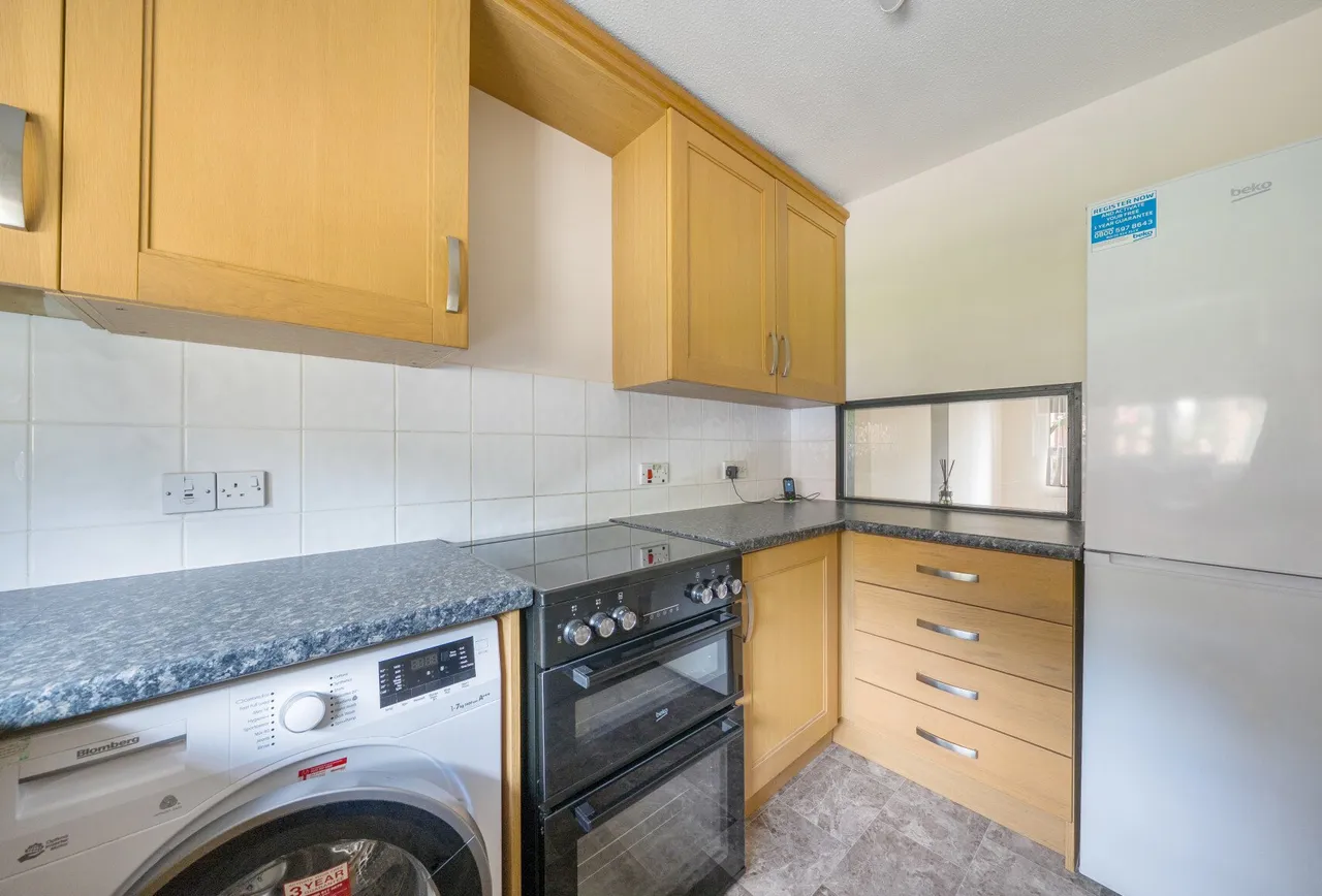 Grassmere, Langshott, RH6 9UG, photo 6