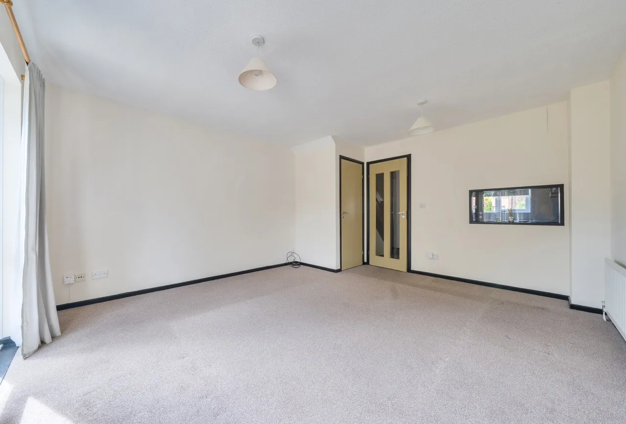 Grassmere, Langshott, RH6 9UG, photo 4
