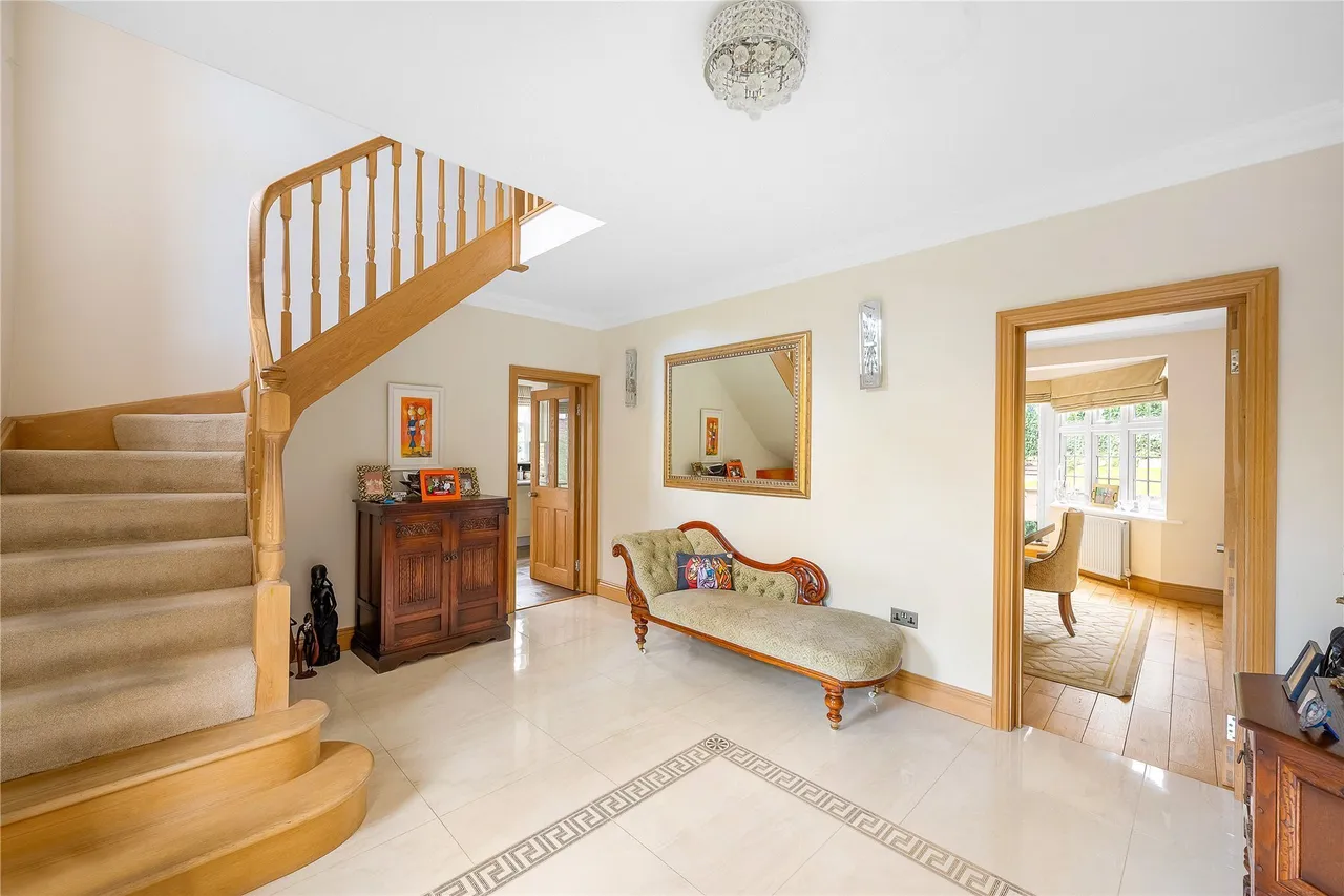Bathgate Road, London, SW19, photo 11