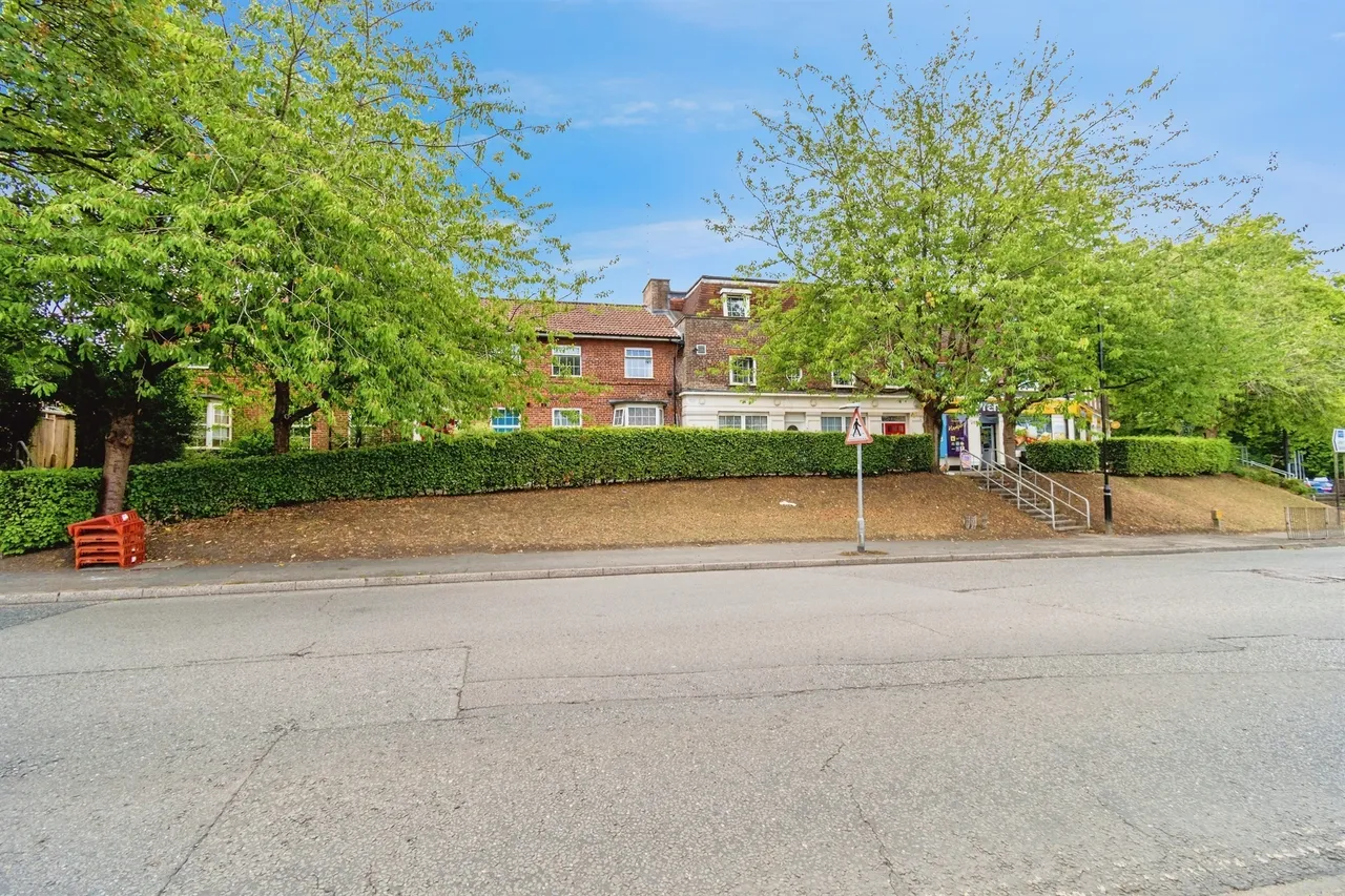 Wide Lane, Southampton, SO18, photo 14