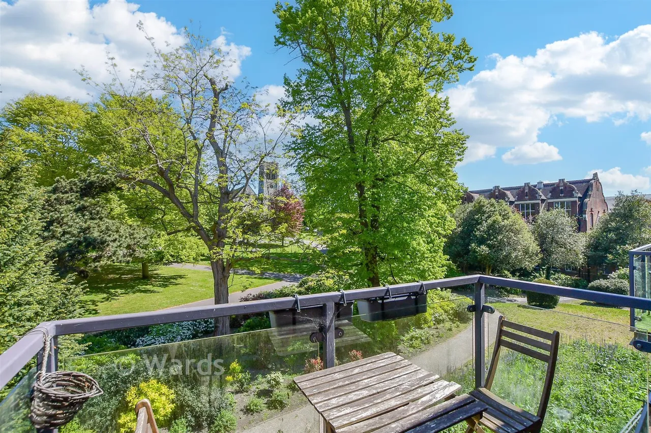 McKenzie Court, Maidstone, ME14, photo 5