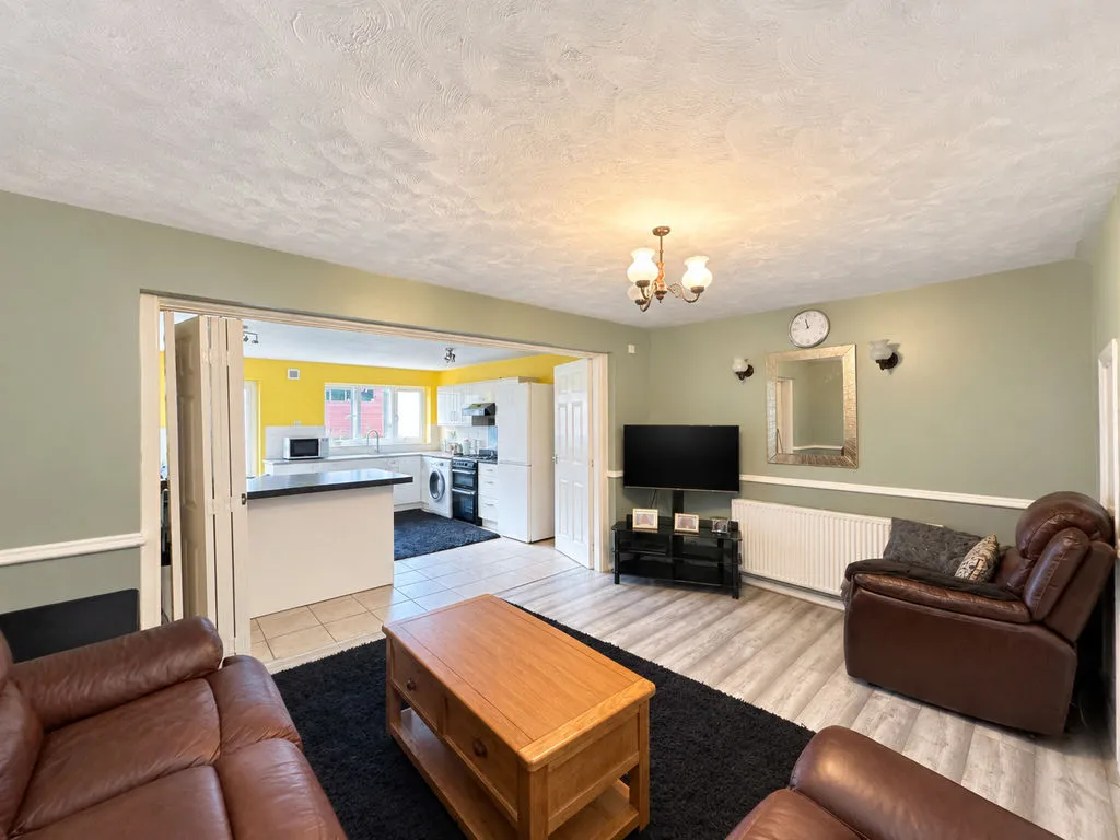 Parkview Crescent, Birchills, WS2, photo 2
