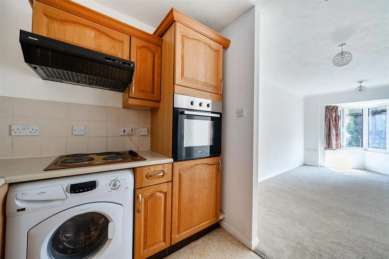 Hylton Road, Petersfield, GU32, photo 6