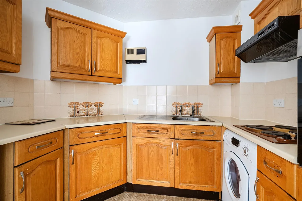 Hylton Road, Petersfield, GU32, photo 5