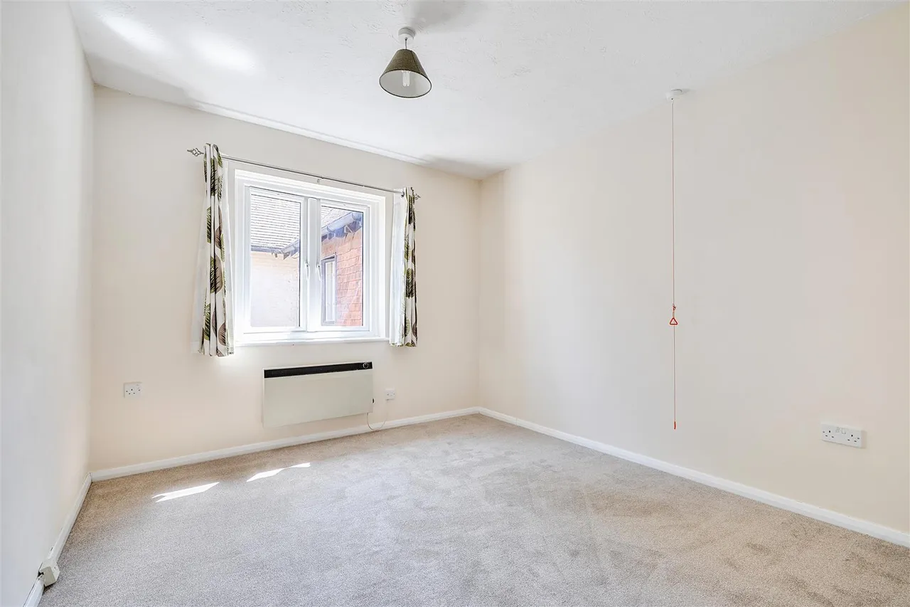 Hylton Road, Petersfield, GU32, photo 7