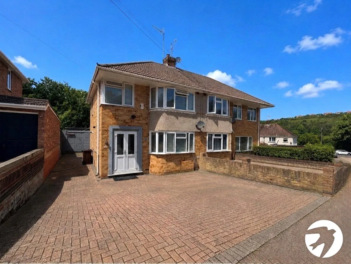 3 bed house for sale, Carlton Crescent, Chatham, ME5