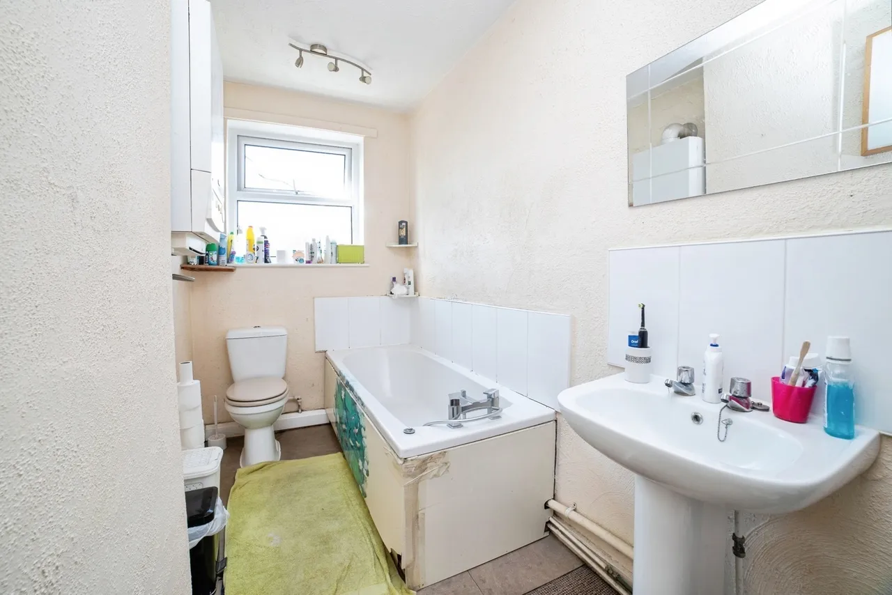 Howard Road, Mansfield, Nottinghamshire, NG19, photo 12