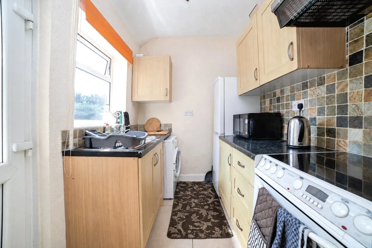 Howard Road, Mansfield, Nottinghamshire, NG19, photo 2