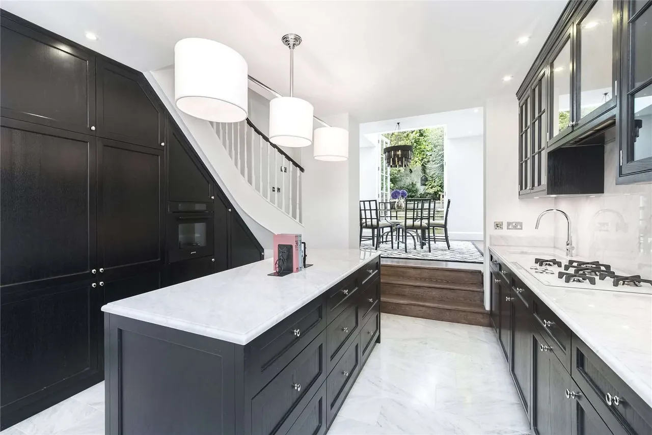 Caroline Terrace, Belgravia, London, SW1W 8JT, photo 2