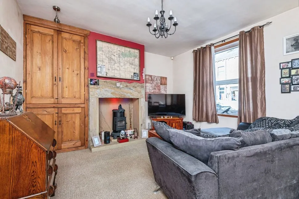 2 bed house for sale — Mount Pleasant Street, Dalton, Huddersfield, West Yorkshire, HD5
