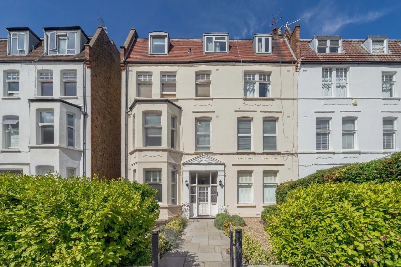 Greencroft Gardens, London, NW6, photo 3