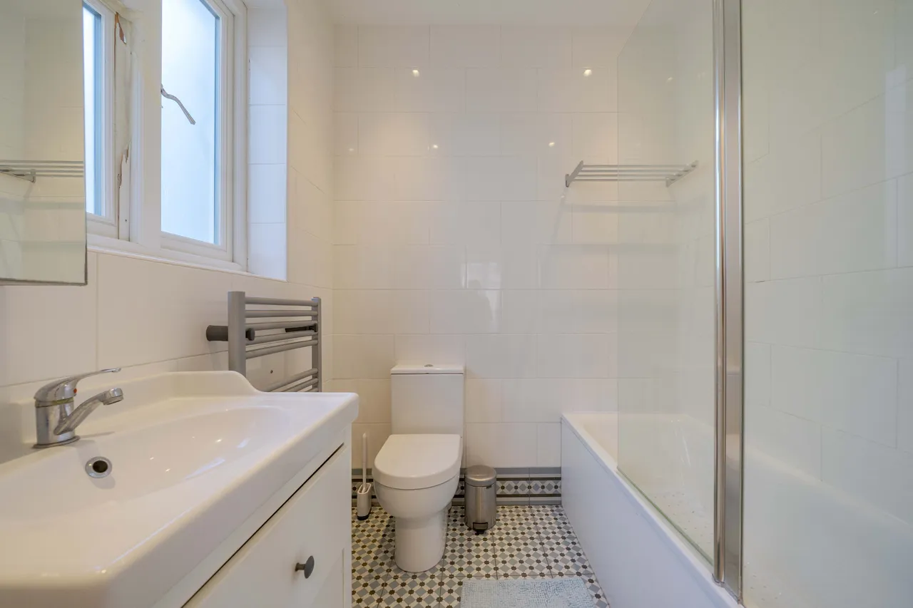 Greencroft Gardens, London, NW6, photo 8