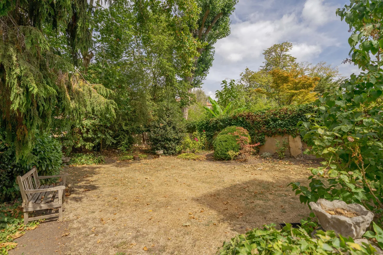 Greencroft Gardens, London, NW6, photo 5