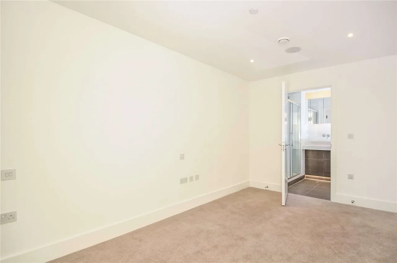 Upper Richmond Road, Putney, SW15, photo 6