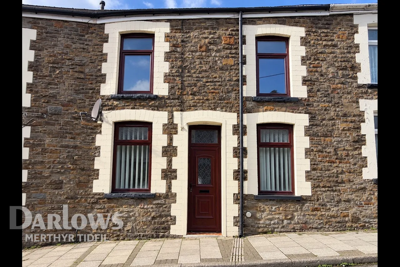 2 bed house to rent, Ferndale