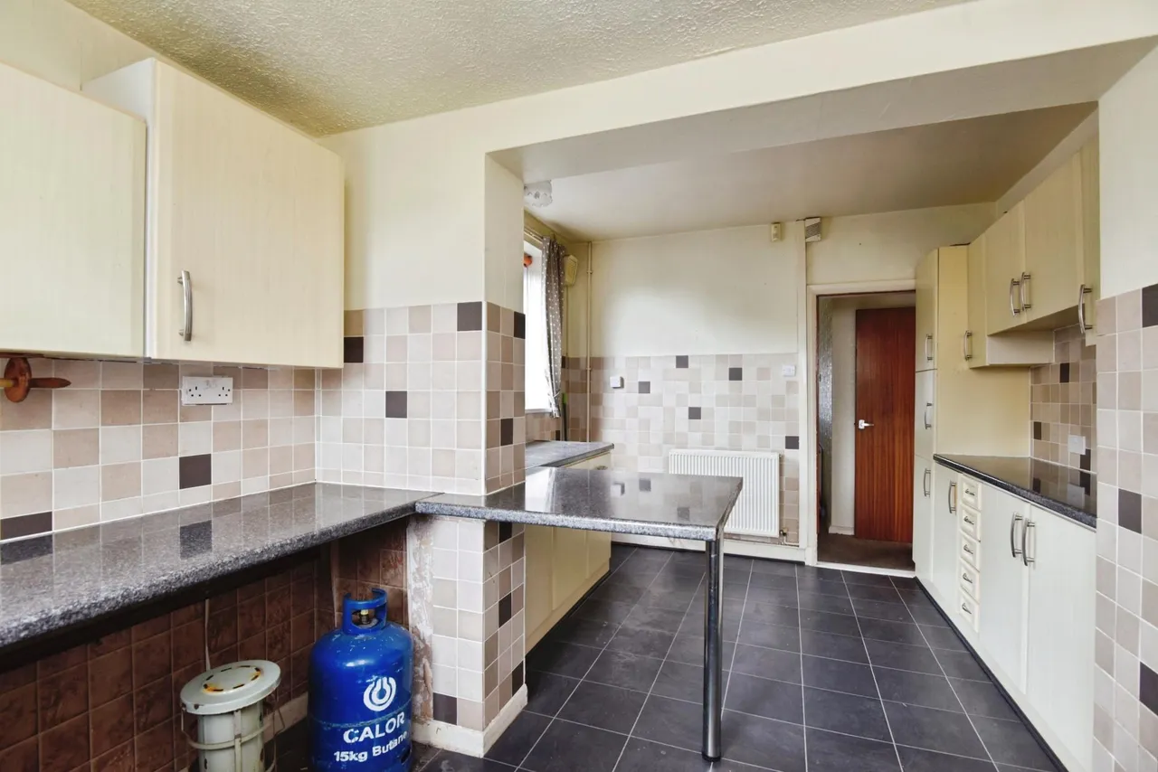 Richmond Grove, May Bank, ST5, photo 14