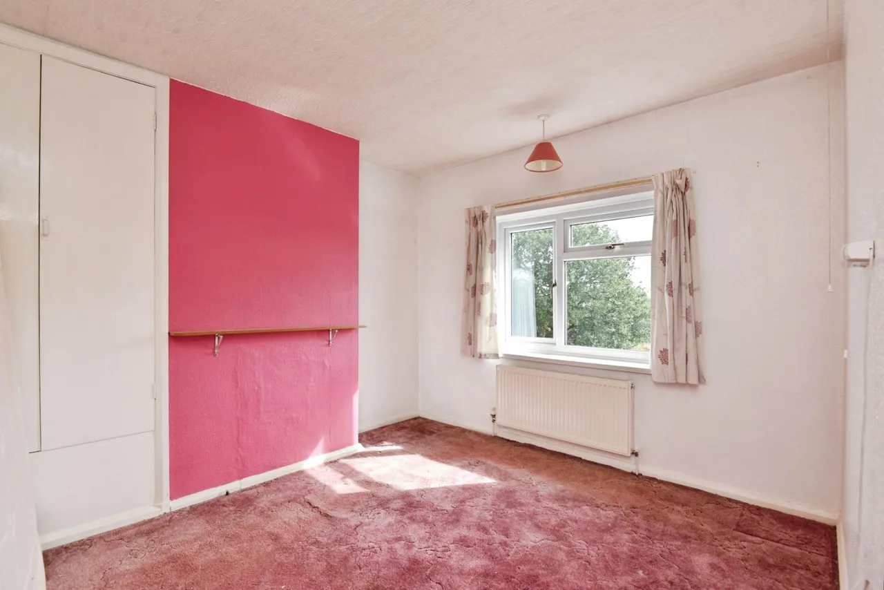Richmond Grove, May Bank, ST5, photo 18