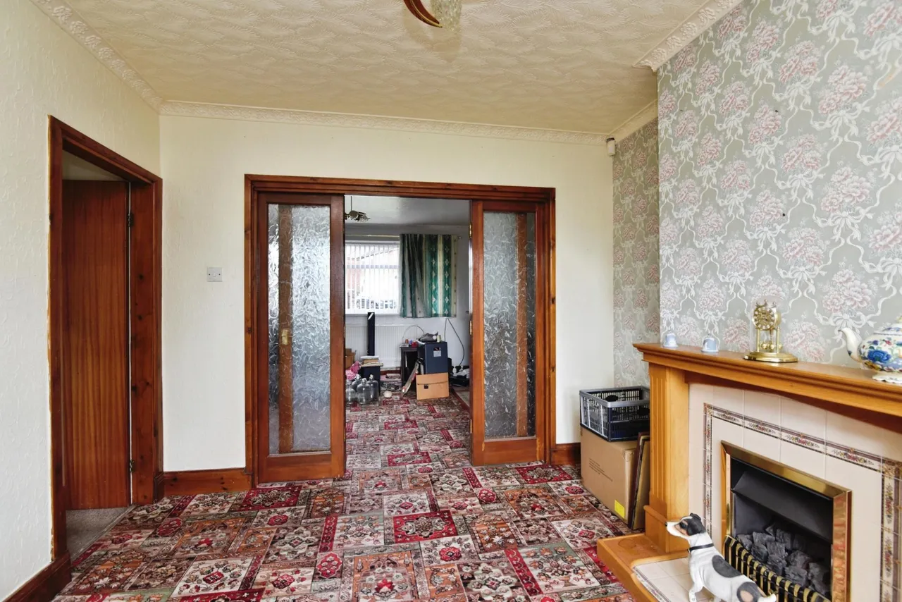Richmond Grove, May Bank, ST5, photo 11
