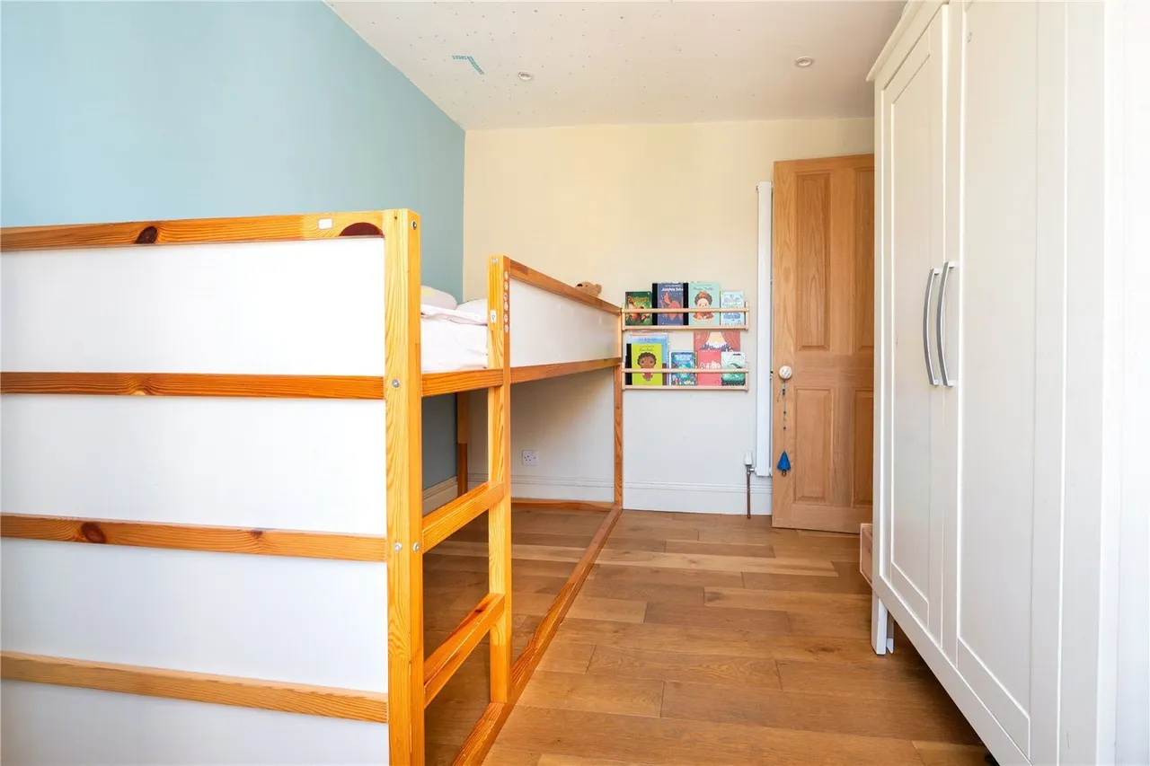 Albany Passage, Richmond, TW10, photo 12