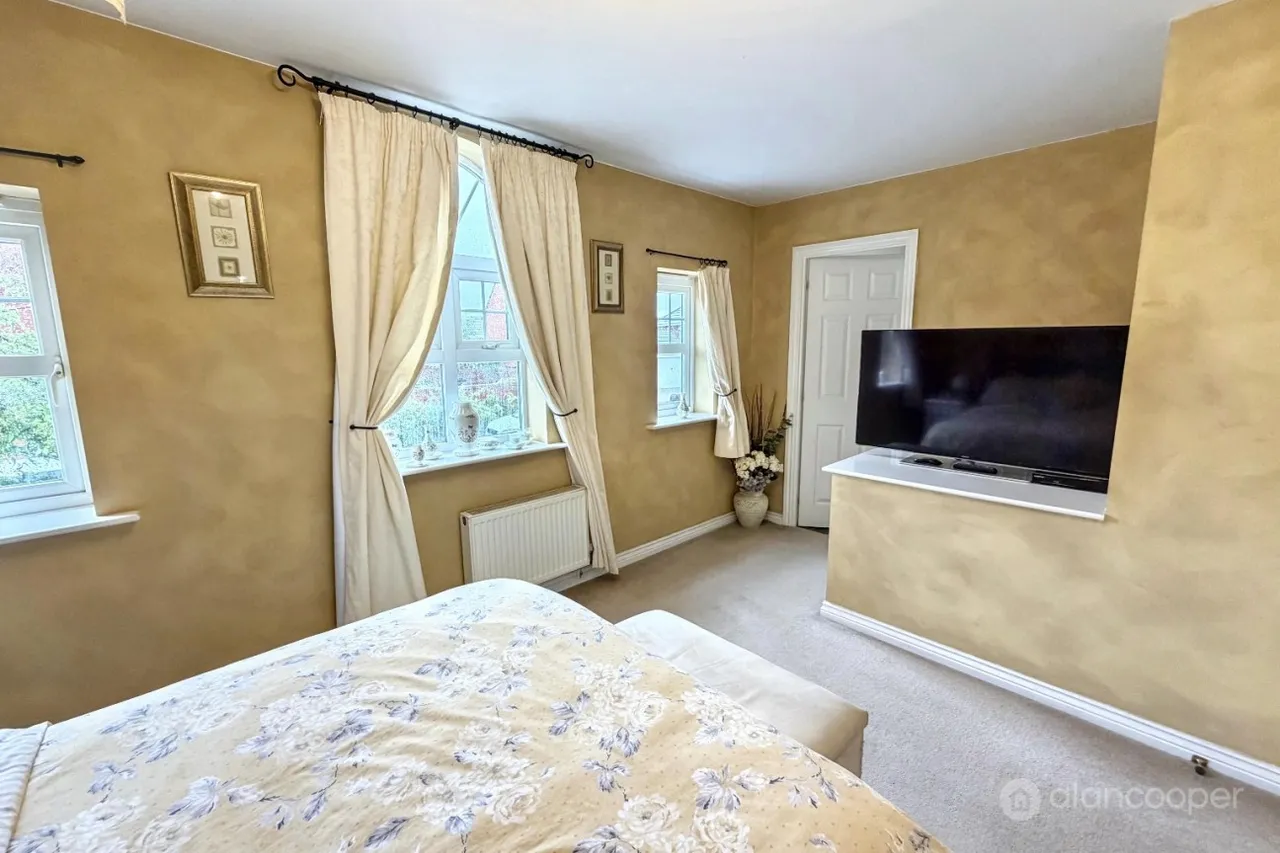 Shillingstone Drive, Heritage Park, CV10, photo 11