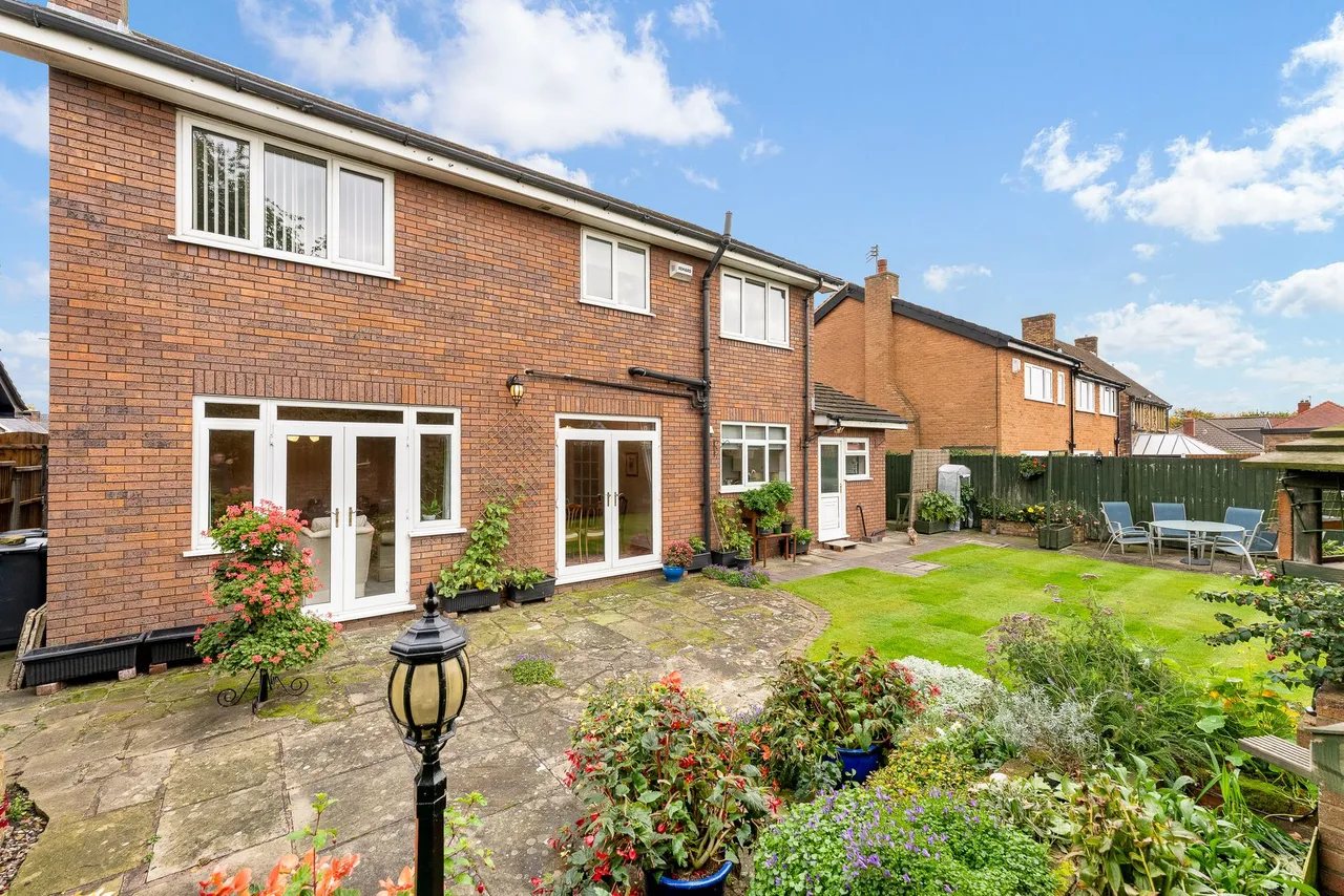 Lunts Heath Road, Widnes, Widnes, WA8 5BB, photo 39