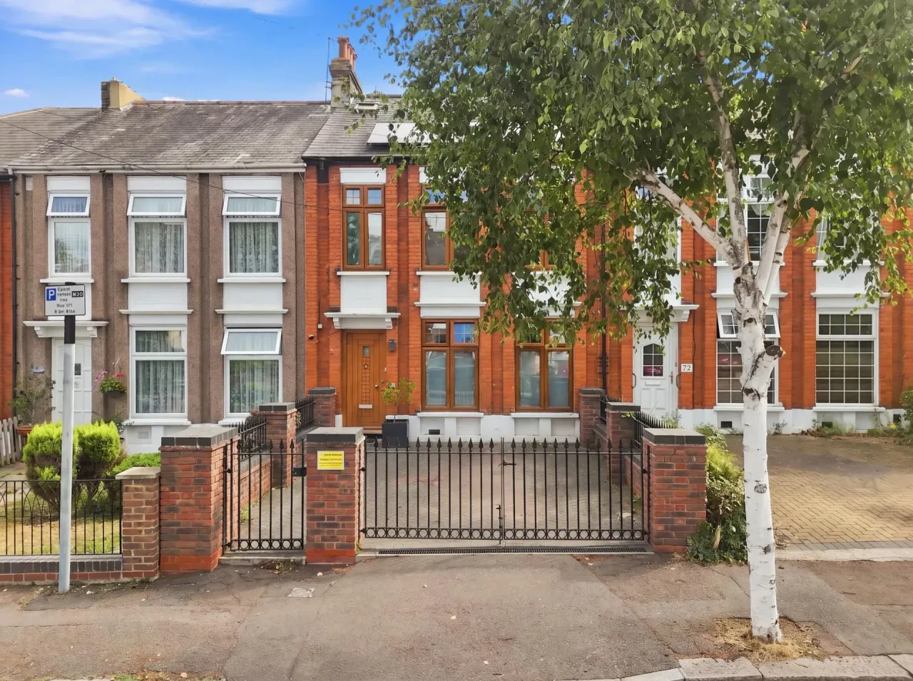 4 bed house for sale — Forest Drive East, Leytonstone, E11
