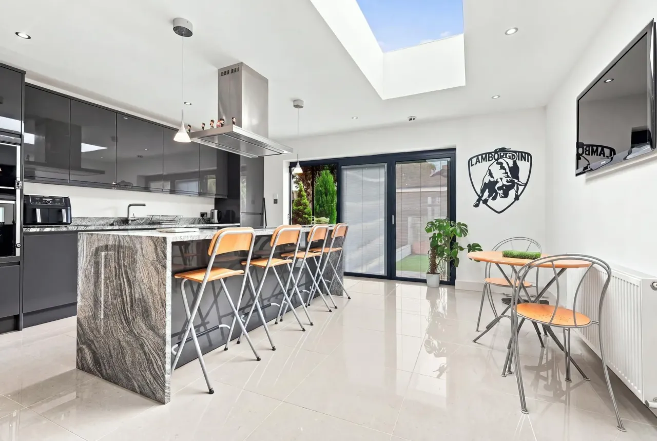 Forest Drive East, Leytonstone, E11, photo 2