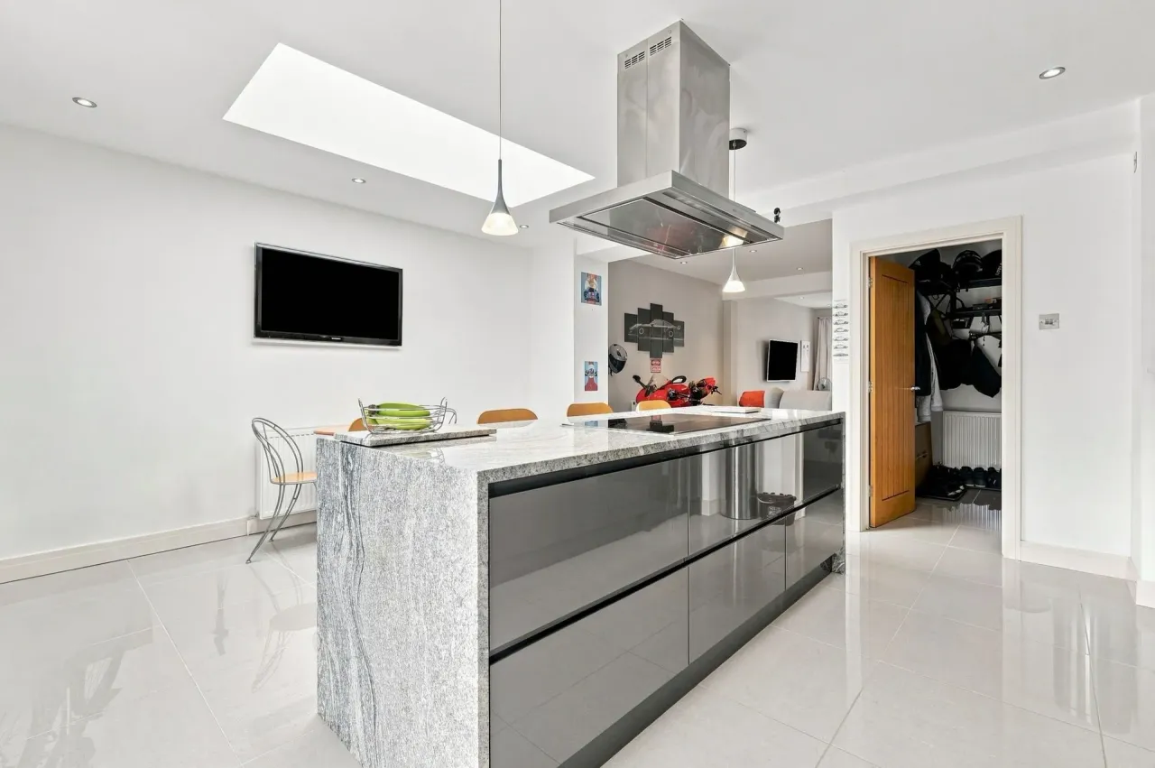 Forest Drive East, Leytonstone, E11, photo 5